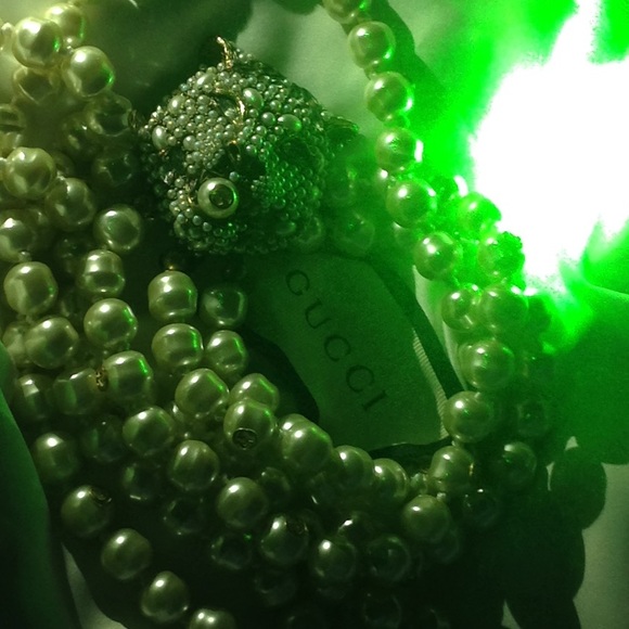 Feline Motif Gucci Neckless - Picture 2 of 12